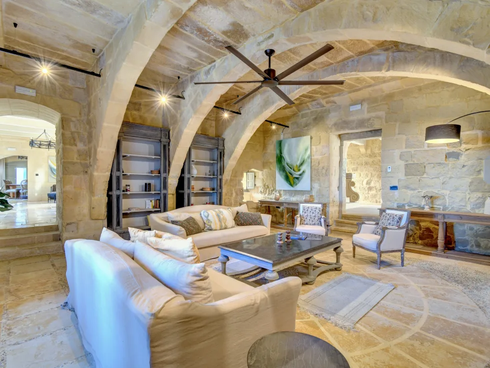 5 bed Farmhouse For Sale in San Lawrenz, San Lawrenz - thumb 11