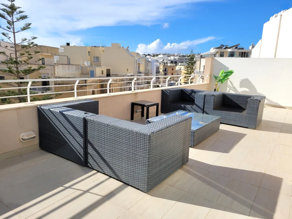 2 bed Penthouse For Rent in Swieqi, Swieqi - thumb 1