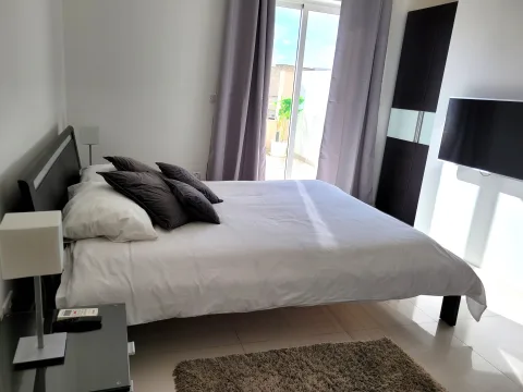 2 bed Penthouse For Rent in Swieqi, Swieqi - thumb 7