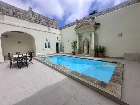 3 bed Town House For Rent in Naxxar, Naxxar - thumb 1