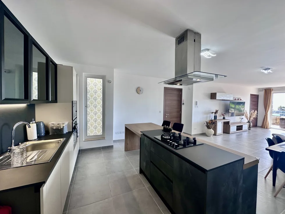 3 bed Apartment For Rent in Marsaxlokk, Marsaxlokk - thumb 8