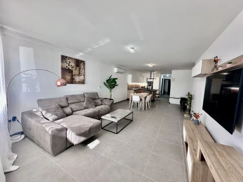 2 bed Maisonette For Rent in Marsaxlokk, Marsaxlokk - thumb 1