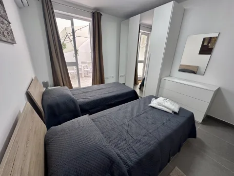 2 bed Maisonette For Rent in Marsaxlokk, Marsaxlokk - thumb 8