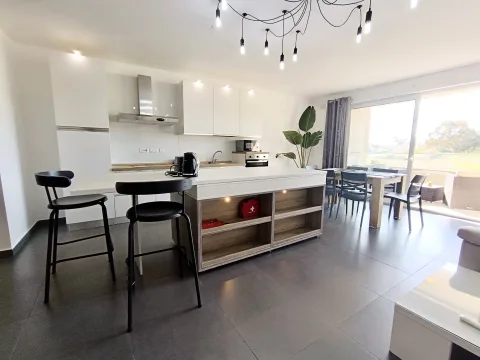 3 bed Apartment For Rent in Marsaxlokk, Marsaxlokk - thumb 3