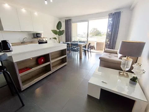 3 bed Apartment For Rent in Marsaxlokk, Marsaxlokk - thumb 4