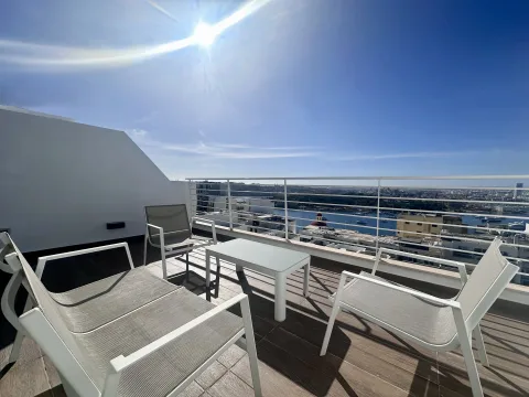 2 bed Penthouse For Rent in Sliema, Sliema - thumb 2