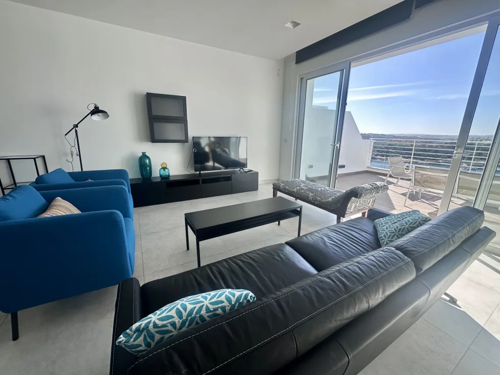 2 bed Penthouse For Rent in Sliema, Sliema - thumb 6