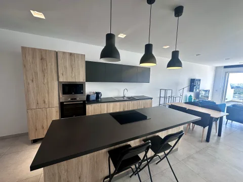 2 bed Penthouse For Rent in Sliema, Sliema - thumb 8