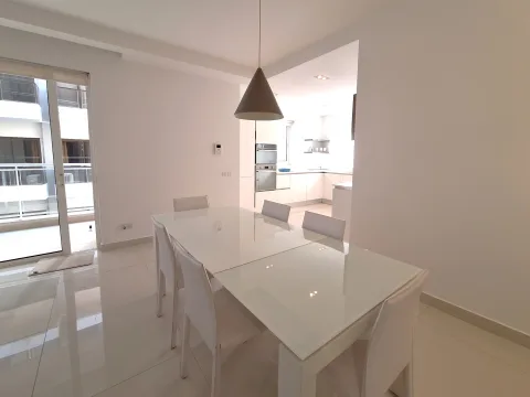 3 bed Apartment For Rent in Sliema, Sliema - thumb 3