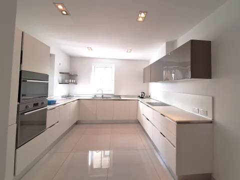 3 bed Apartment For Rent in Sliema, Sliema - thumb 5