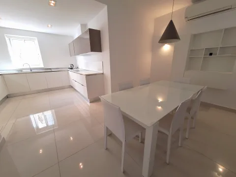 3 bed Apartment For Rent in Sliema, Sliema - thumb 6