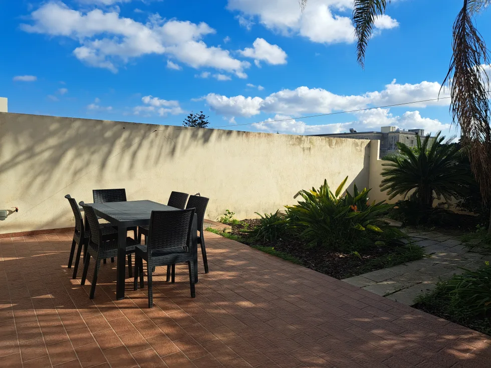 3 bed Terraced House For Rent in San Gwann, San Gwann - thumb 1