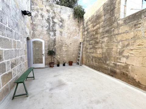 2 bed Town House For Rent in Mdina, Mdina - thumb 8