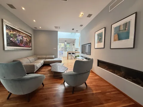 4 bed Town House For Rent in Sliema, Sliema - thumb 2