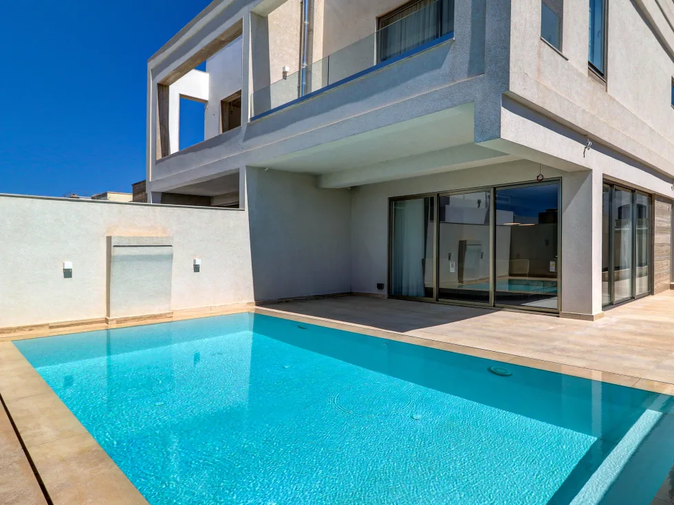 4 bed Villa For Rent in Rabat, Rabat - thumb 1