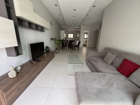 2 bed Apartment For Rent in St Julian's, St Julian's - thumb 1