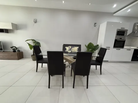 2 bed Apartment For Rent in St Julian's, St Julian's - thumb 4