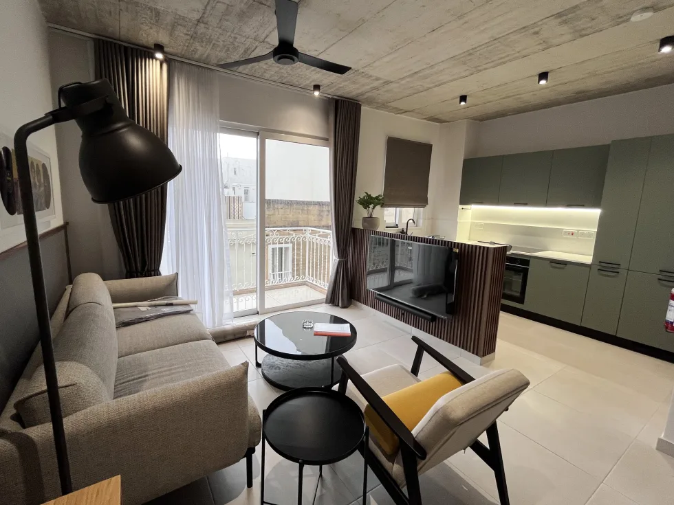 2 bed Apartment For Rent in Gzira, Gzira - thumb 3