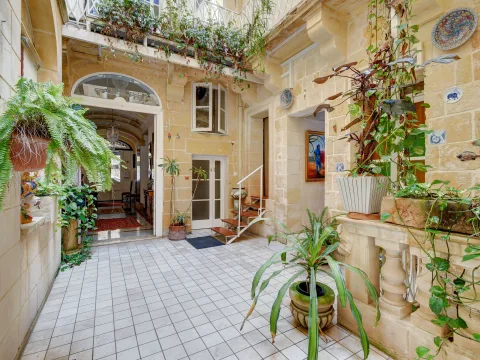 7 bed Palazzo For Sale in Valletta, Valletta - thumb 5