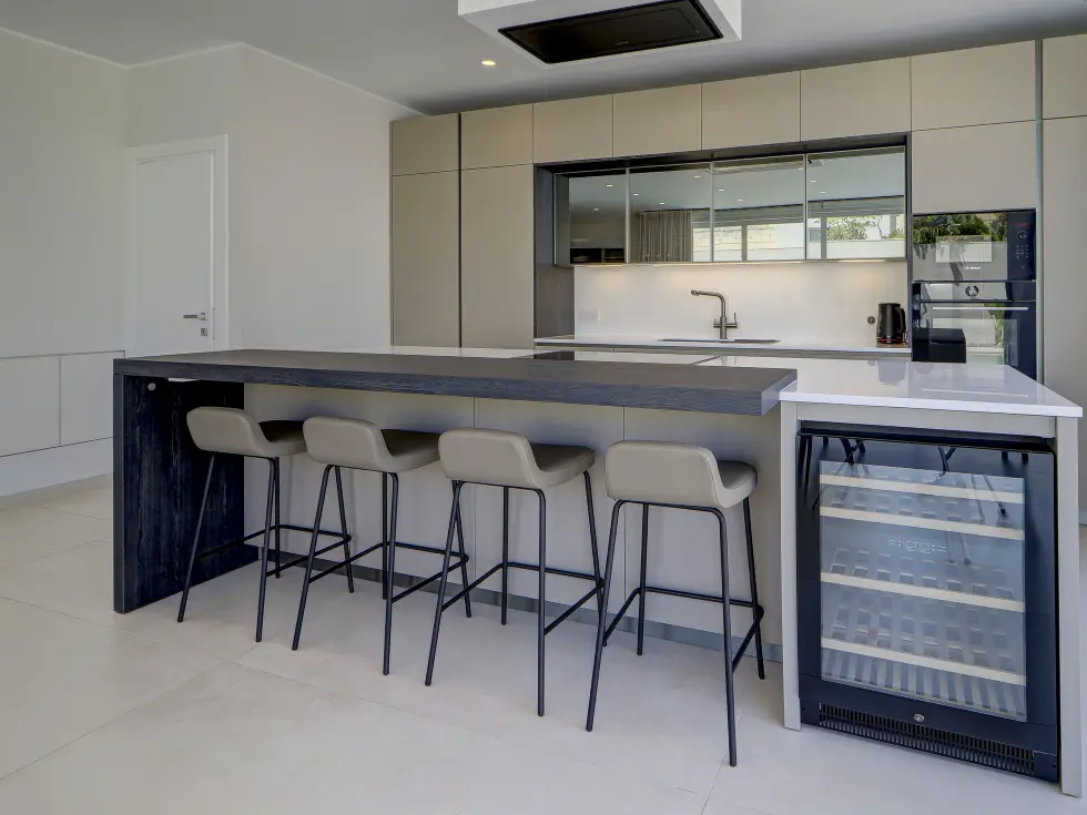 6 bed Villa For Rent in Bahar ic-Caghaq, Bahar ic-Caghaq - thumb 11