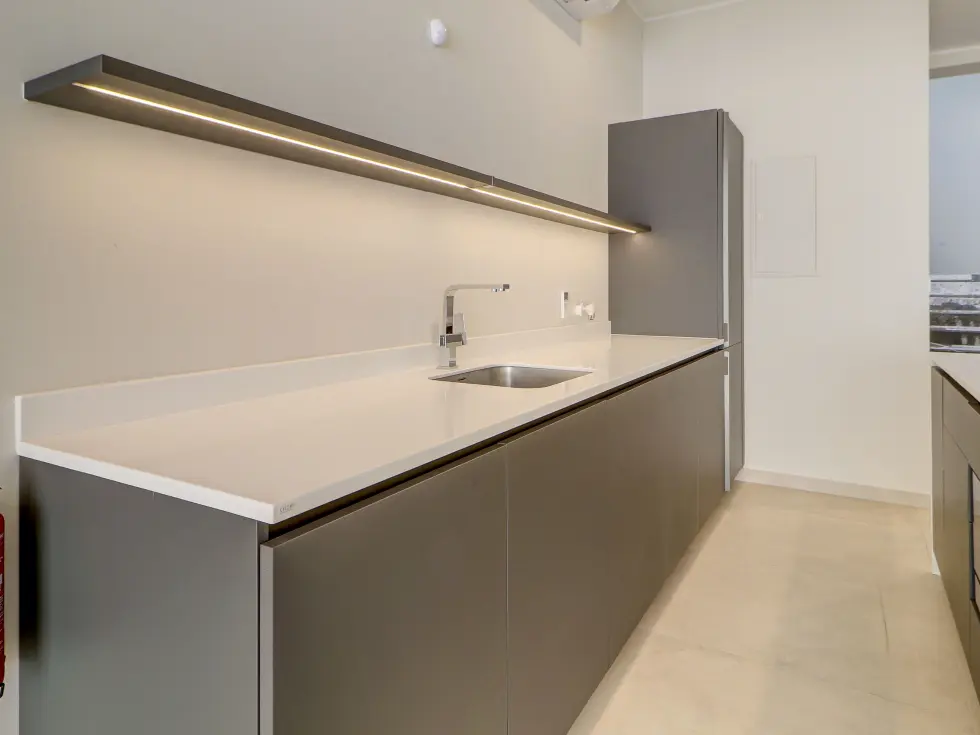 6 bed Villa For Rent in Bahar ic-Caghaq, Bahar ic-Caghaq - thumb 13