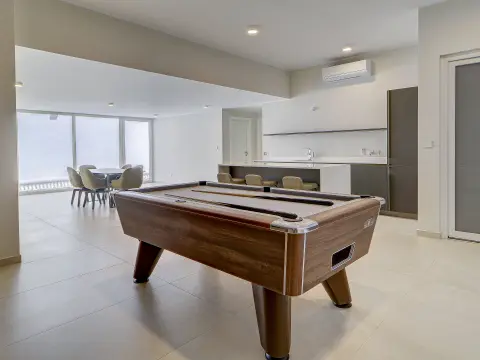 6 bed Villa For Rent in Bahar ic-Caghaq, Bahar ic-Caghaq - thumb 14