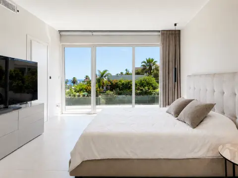 6 bed Villa For Rent in Bahar ic-Caghaq, Bahar ic-Caghaq - thumb 22