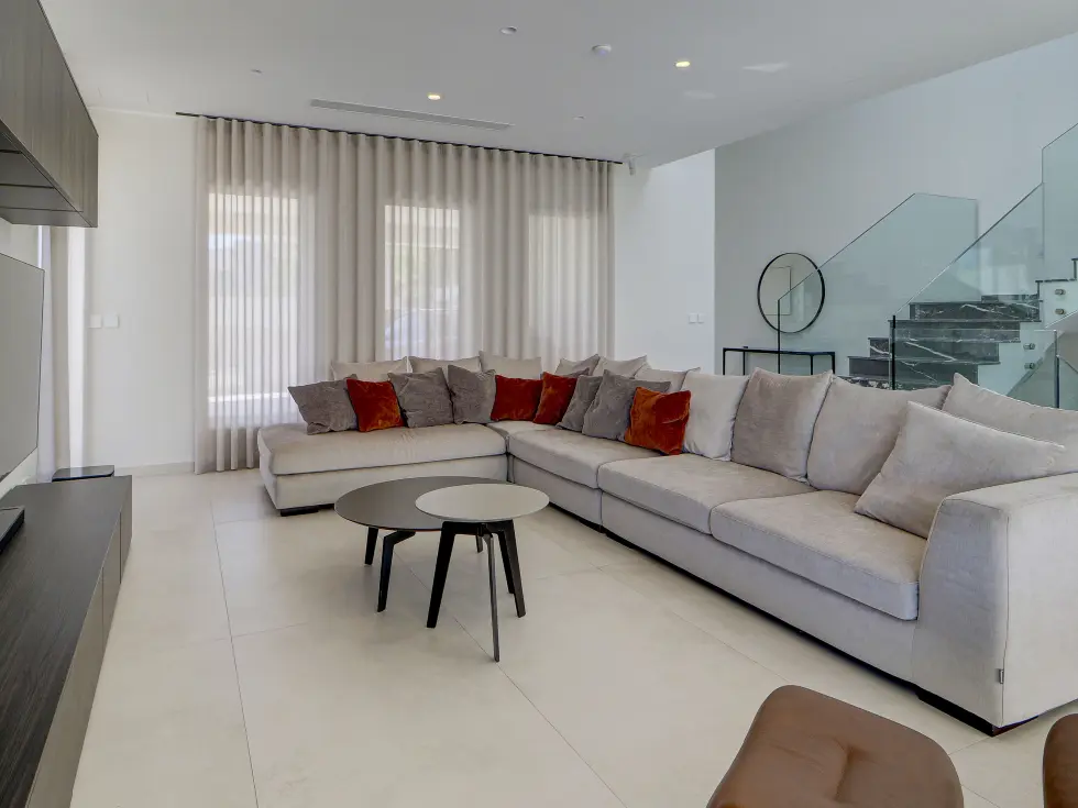 6 bed Villa For Rent in Bahar ic-Caghaq, Bahar ic-Caghaq - thumb 7