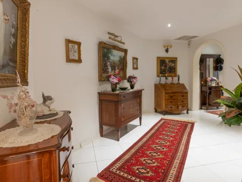 6 bed Villa For Sale in Naxxar, Naxxar - thumb 8