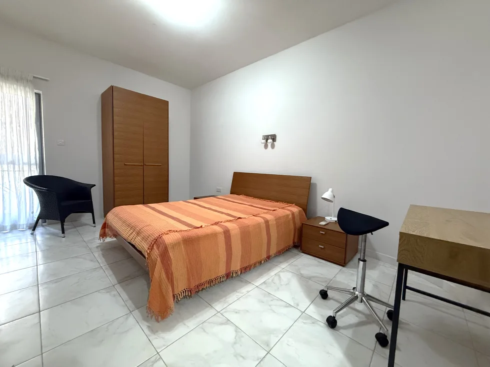 3 bed Apartment For Rent in Sliema, Sliema - thumb 10