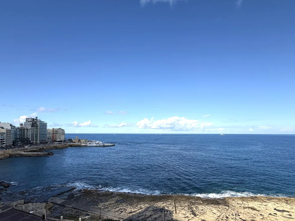 3 bed Apartment For Rent in Sliema, Sliema - thumb 2