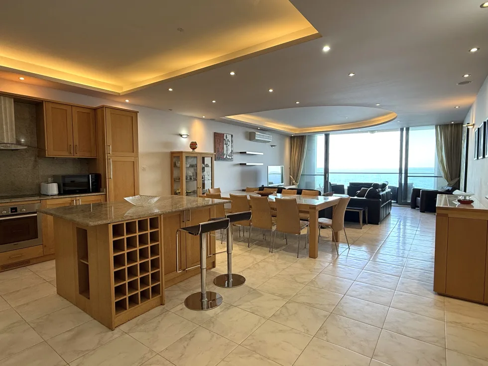 3 bed Apartment For Rent in Sliema, Sliema - thumb 3
