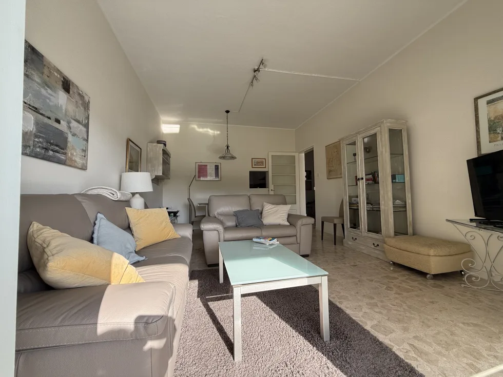 2 bed Apartment For Rent in Ta' Xbiex, Ta' Xbiex - thumb 3