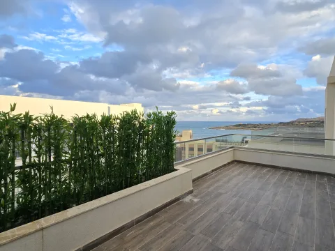 2 bed Penthouse For Rent in Qawra, Qawra - thumb 10