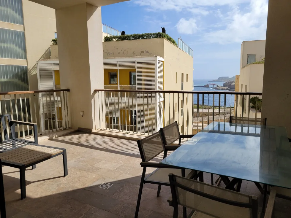 3 bed Apartment For Rent in Sliema, Sliema - thumb 2