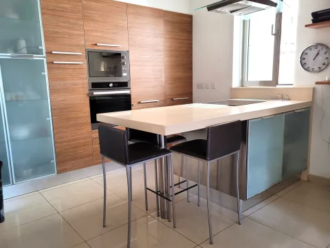 3 bed Apartment For Rent in Sliema, Sliema - thumb 5