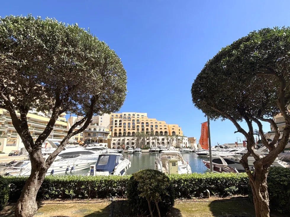 2 bed Apartment For Rent in St Julian's, St Julian's - thumb 1