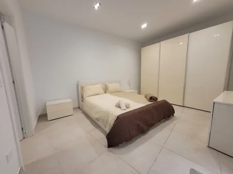 3 bed Apartment For Rent in Sliema, Sliema - thumb 4