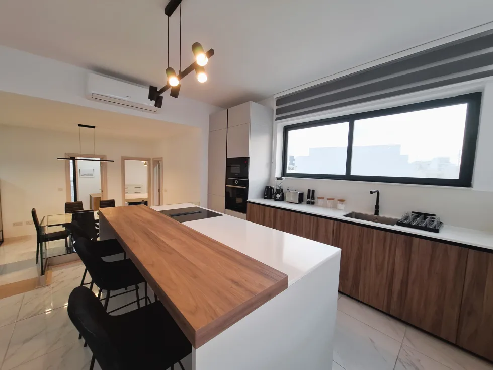 2 bed Penthouse For Rent in Balzan, Balzan - thumb 3