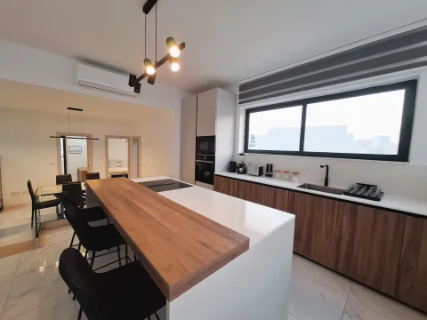 2 bed Penthouse For Rent in Balzan, Balzan - thumb 3