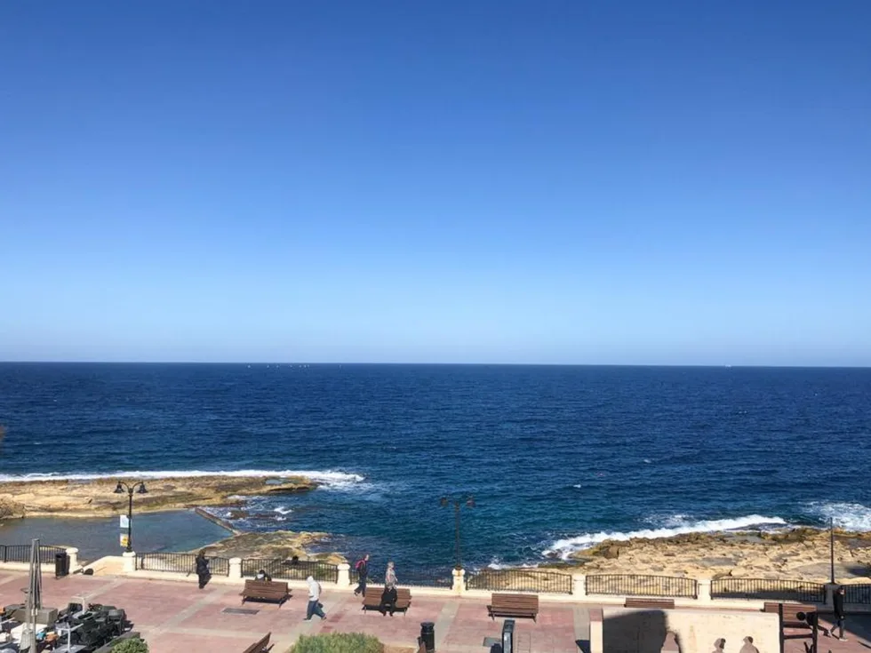 3 bed Apartment For Rent in Sliema, Sliema - thumb 1