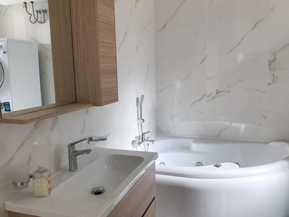 3 bed Apartment For Rent in Sliema, Sliema - thumb 10