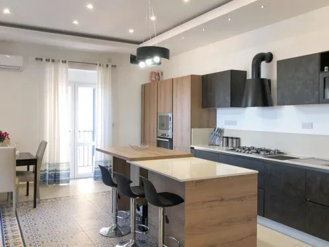 3 bed Apartment For Rent in Sliema, Sliema - thumb 2
