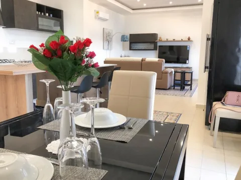 3 bed Apartment For Rent in Sliema, Sliema - thumb 5