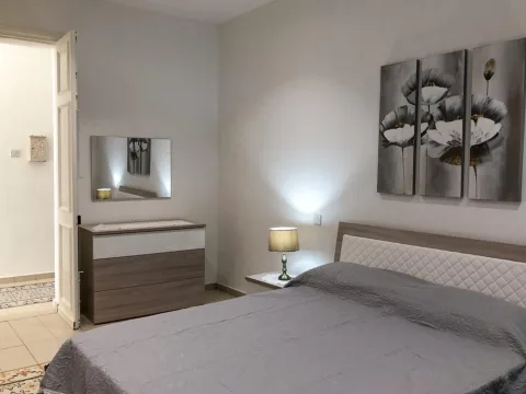 3 bed Apartment For Rent in Sliema, Sliema - thumb 8
