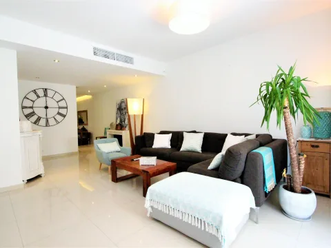 3 bed Apartment For Rent in St Julian's, St Julian's - thumb 1