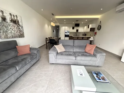 3 bed Penthouse For Rent in Sliema, Sliema - thumb 2