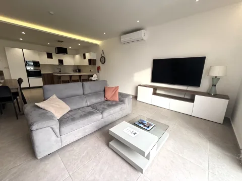 3 bed Penthouse For Rent in Sliema, Sliema - thumb 3