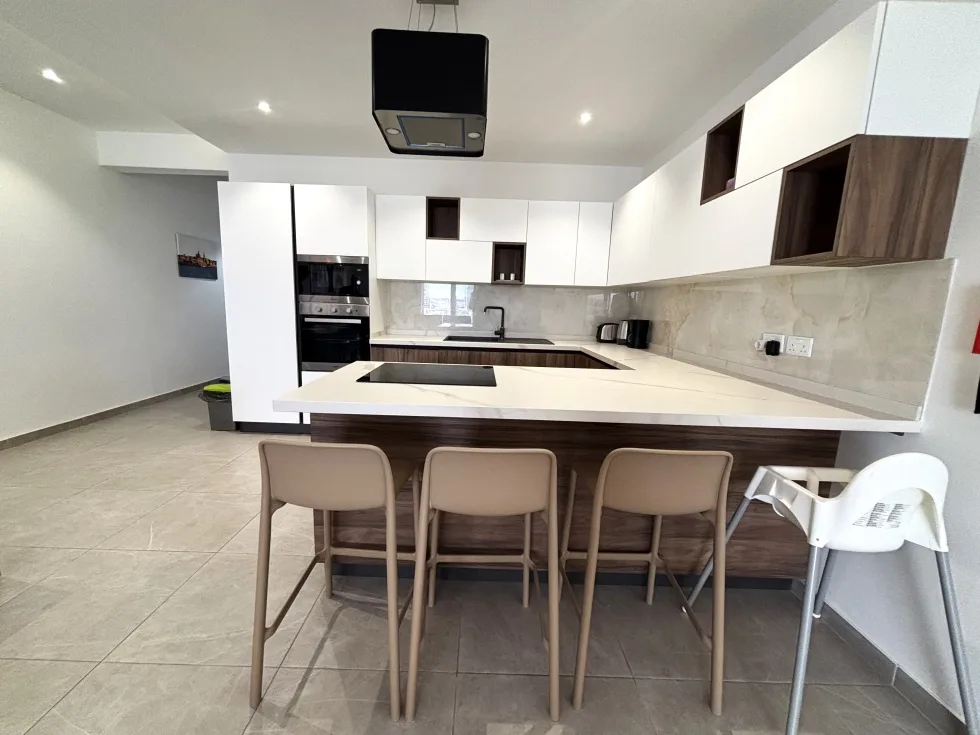 3 bed Penthouse For Rent in Sliema, Sliema - thumb 5