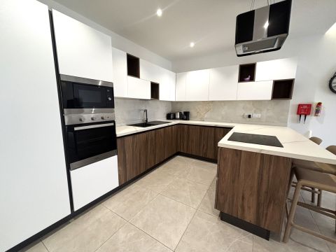 3 bed Penthouse For Rent in Sliema, Sliema - thumb 6